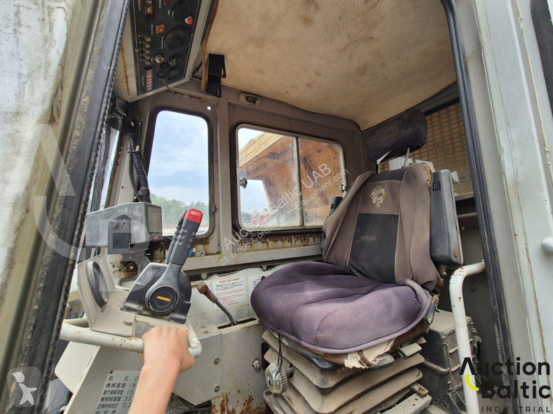عربة قلابة Hitachi CG 150