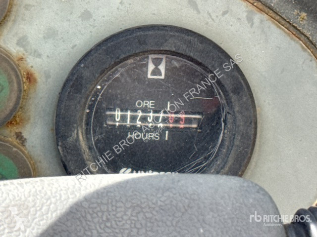 Tombereau Neuson  3001