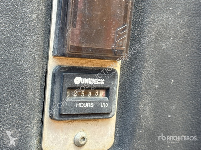 Самоскид Ausa  D250AHG