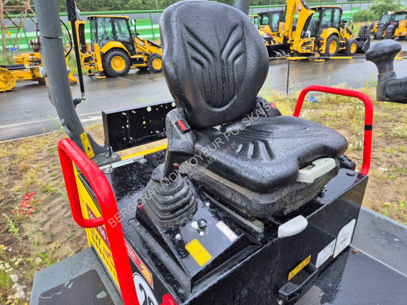 Карьерный самосвал Wacker Neuson DW30