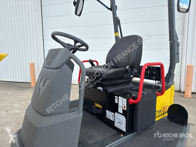 عربة قلابة Wacker Neuson  DW20