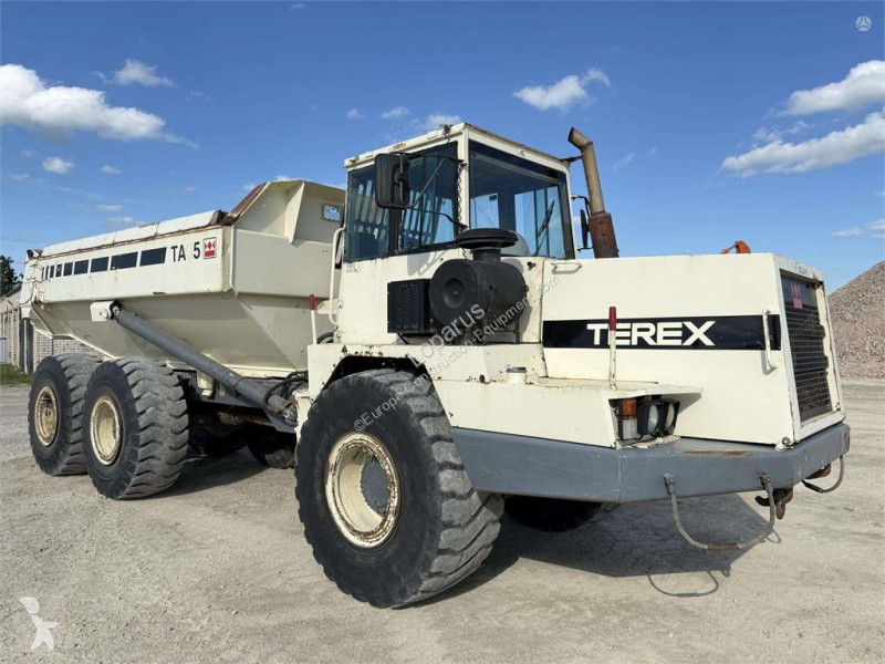 عربة قلابة Terex