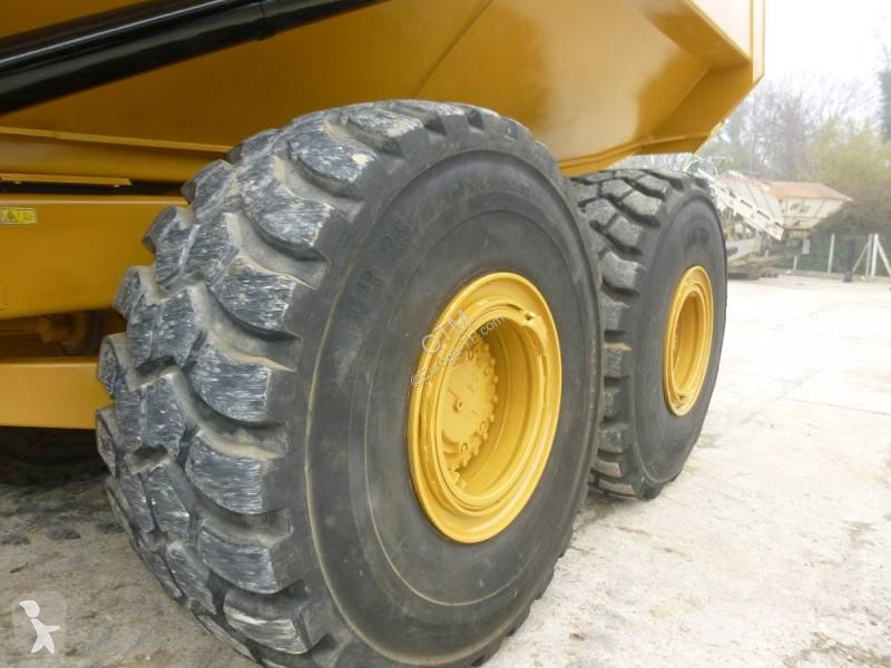 Tombereau Caterpillar 740B