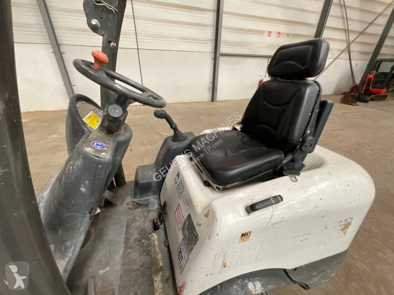 Tombereau Ausa D 100