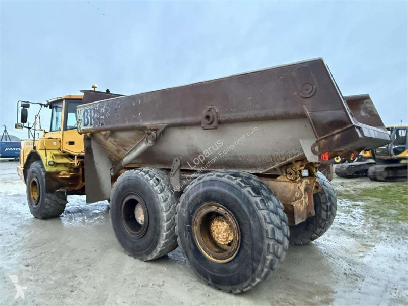 عربة قلابة Volvo