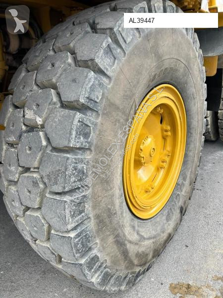 Dumper Caterpillar