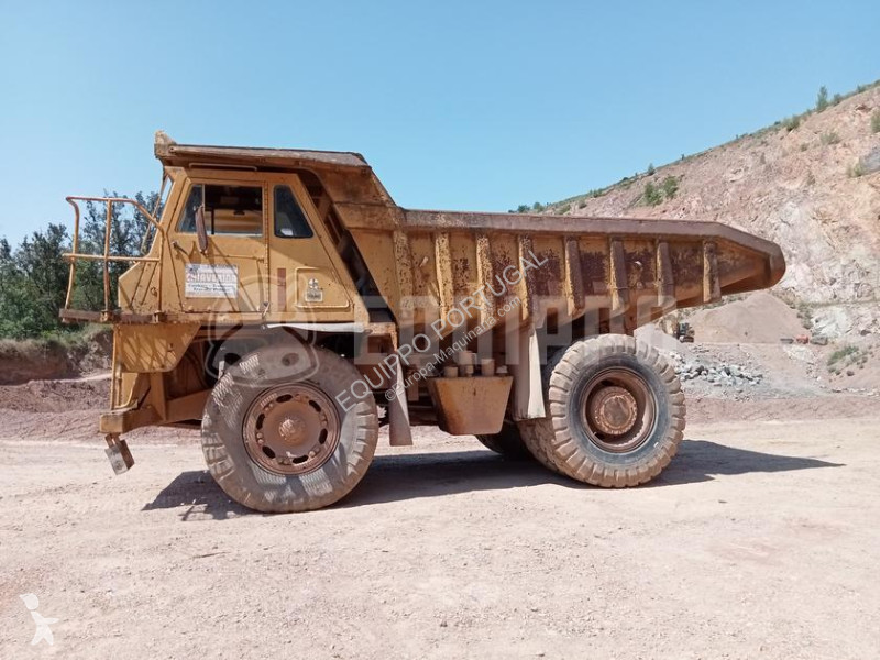 Dumper Caterpillar