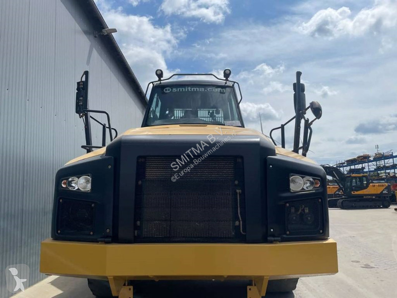 Sklápač Caterpillar | 735