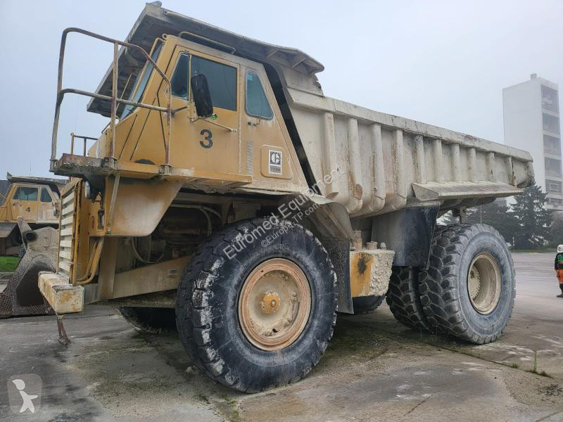 Dumper Caterpillar