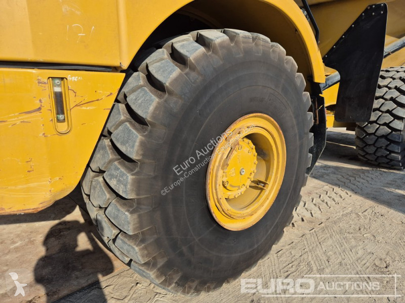 Basculantă Caterpillar 745
