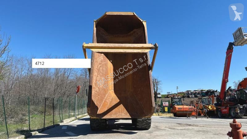 عربة قلابة Bell B30E