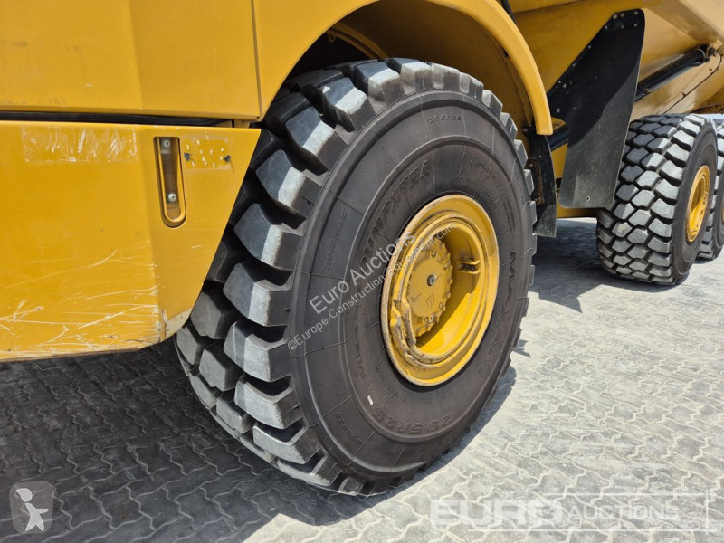 Basculantă Caterpillar 745