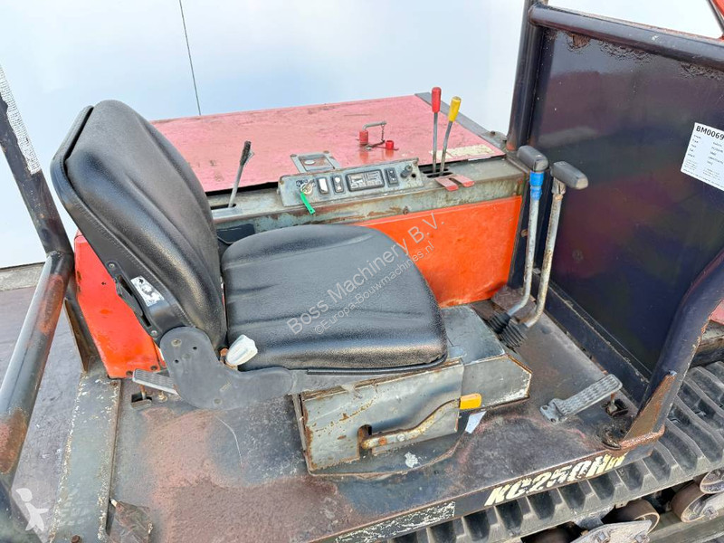 Basculantă Kubota - Tilt + Rotate / Track Dumper