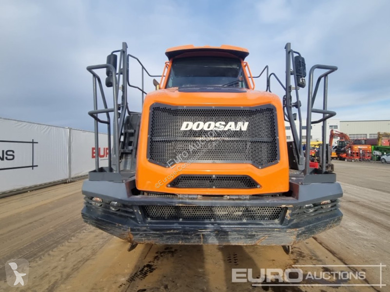 Sklápěčka Doosan