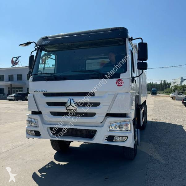 Sklápač Howo 6×4