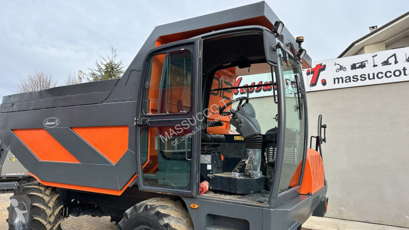 Sklápač  D12 4x4x4