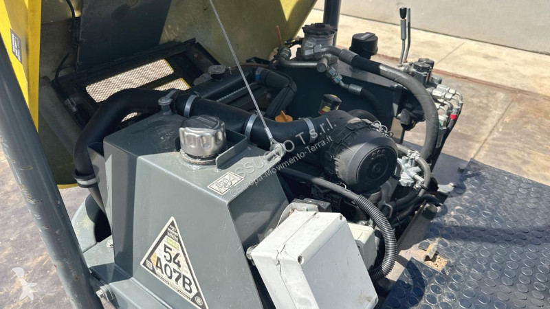 عربة قلابة Wacker Neuson 4x4