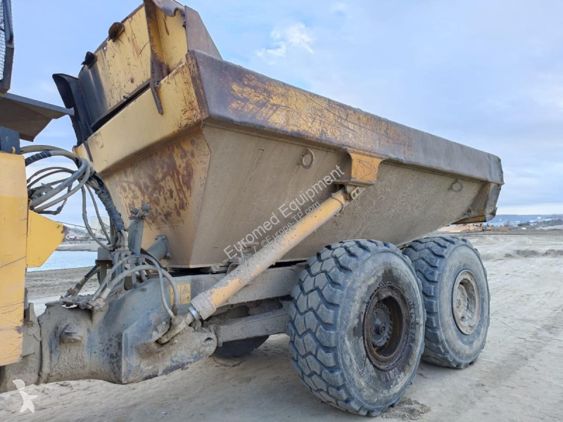 Sklápač Komatsu