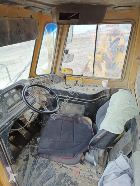 Sklápač Bell  B30C