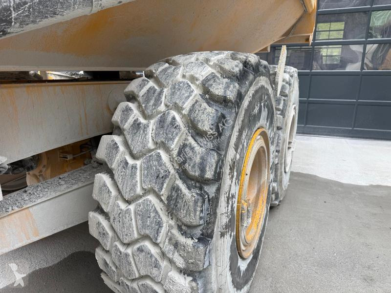 عربة قلابة Volvo G