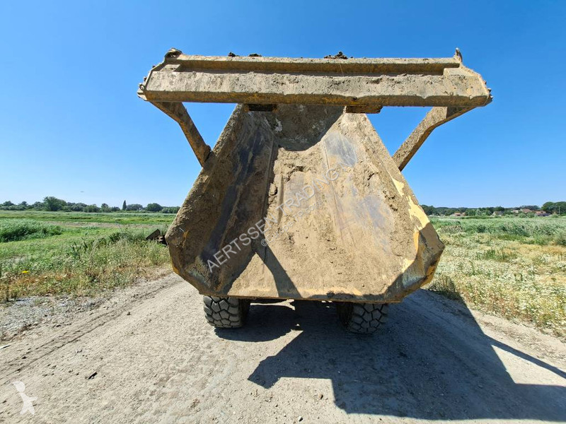 عربة قلابة Caterpillar C2