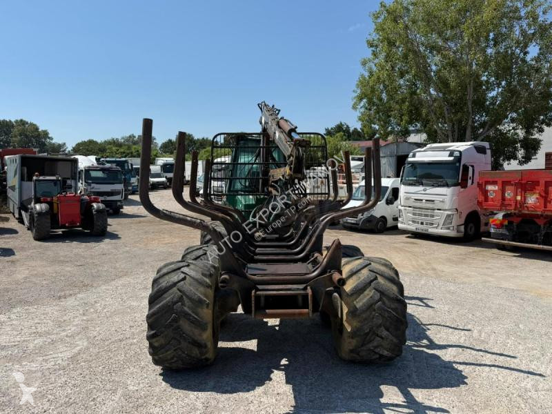 Sklápač   810B