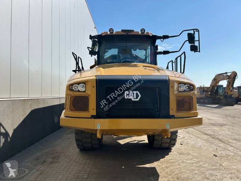 Tombereau Caterpillar 730