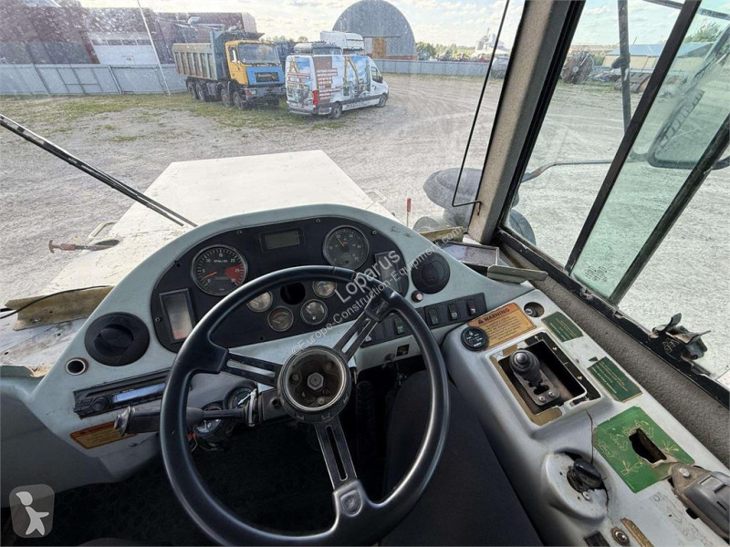 عربة قلابة Terex