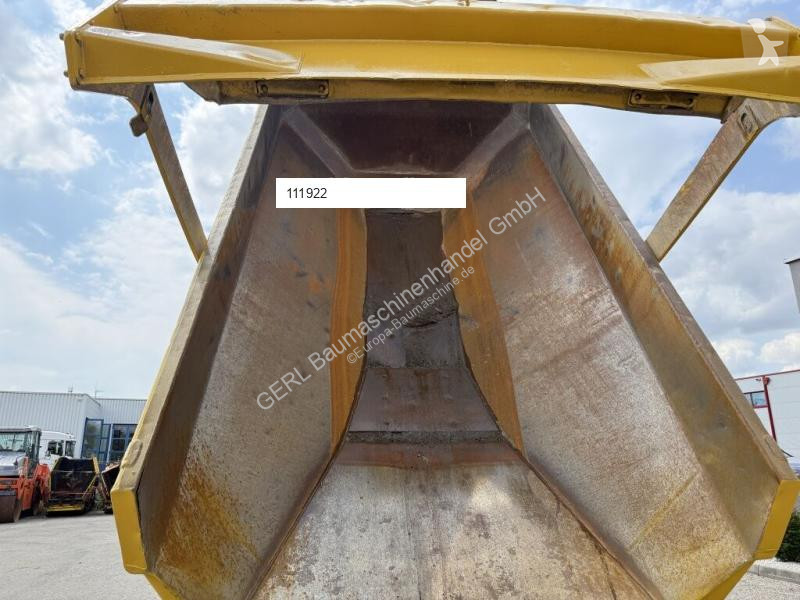 Tippvagn Komatsu 3002