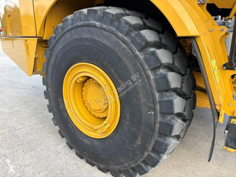 Tombereau Caterpillar 745