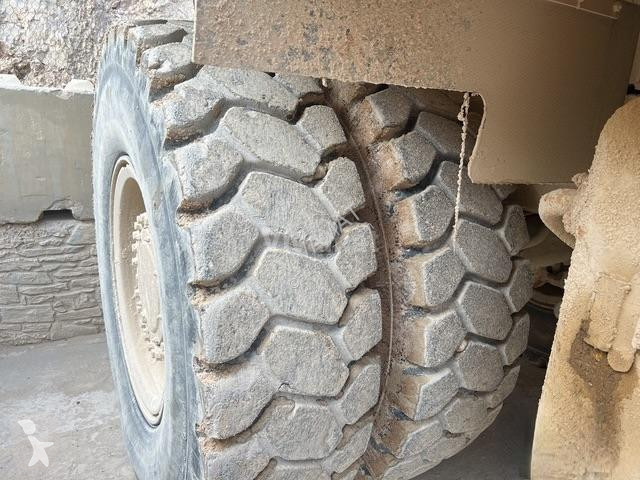 Dumper Caterpillar