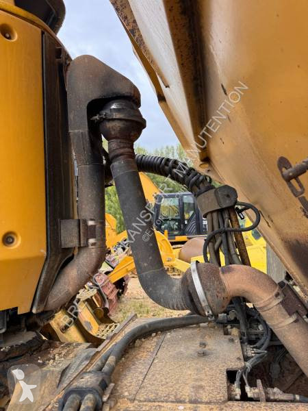 Dumper Caterpillar