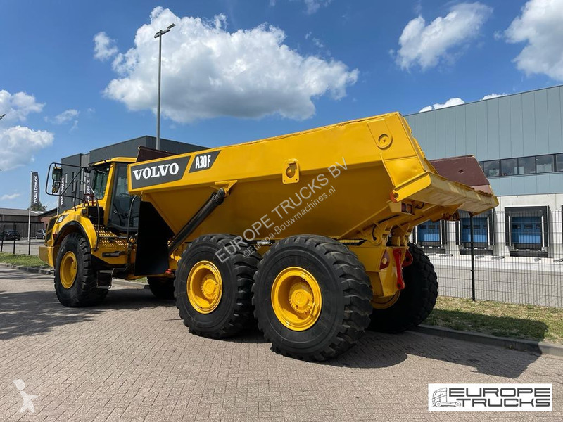 Højsidet godsvogn Volvo 6x6 - Good Tyres