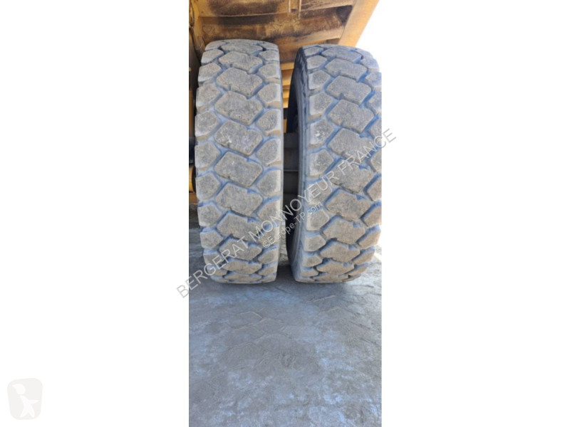 Карьерный самосвал Caterpillar