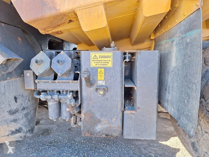 Sklápač Komatsu HD605-7EO