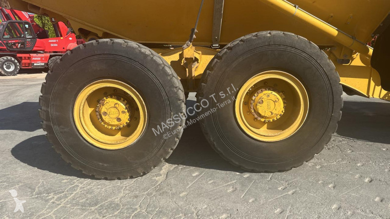 عربة قلابة Bell B20E 6X6