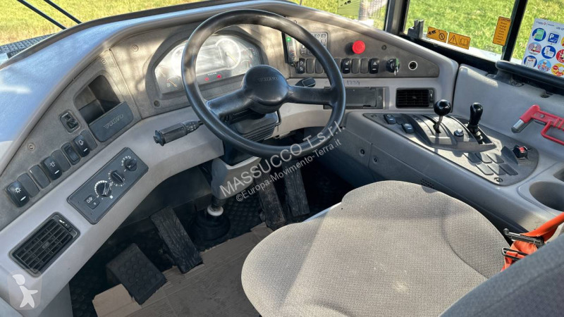 عربة قلابة Volvo 6x6