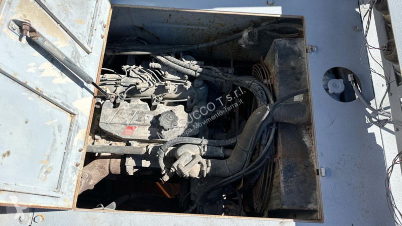 Sklápač Hitachi CG110