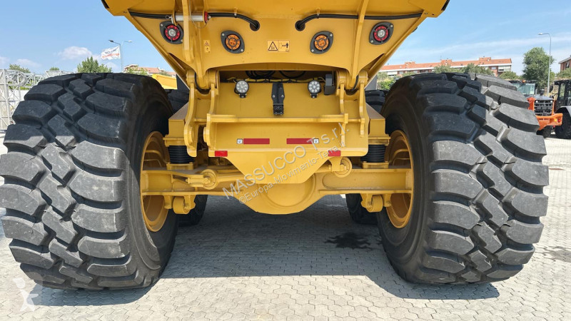 عربة قلابة Bell B50E 6x6