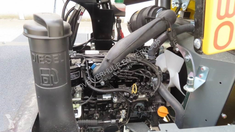 عربة قلابة Wacker Neuson DW30-2