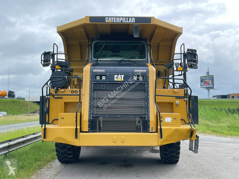 عربة قلابة Caterpillar G