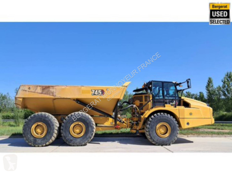 Sklápač Caterpillar 745