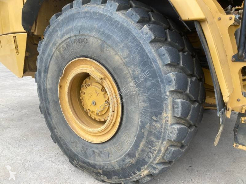 Sklápač Caterpillar 745