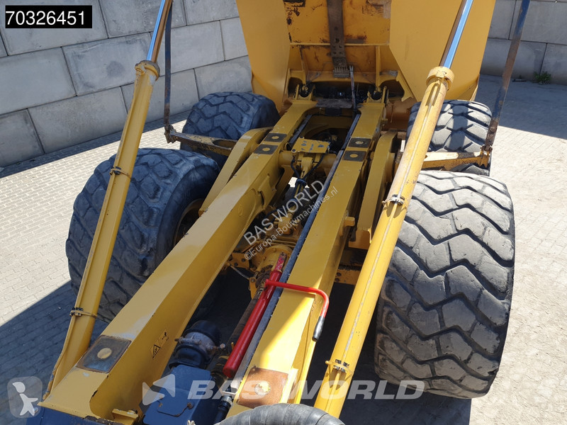 Sklápač Bell B30 E