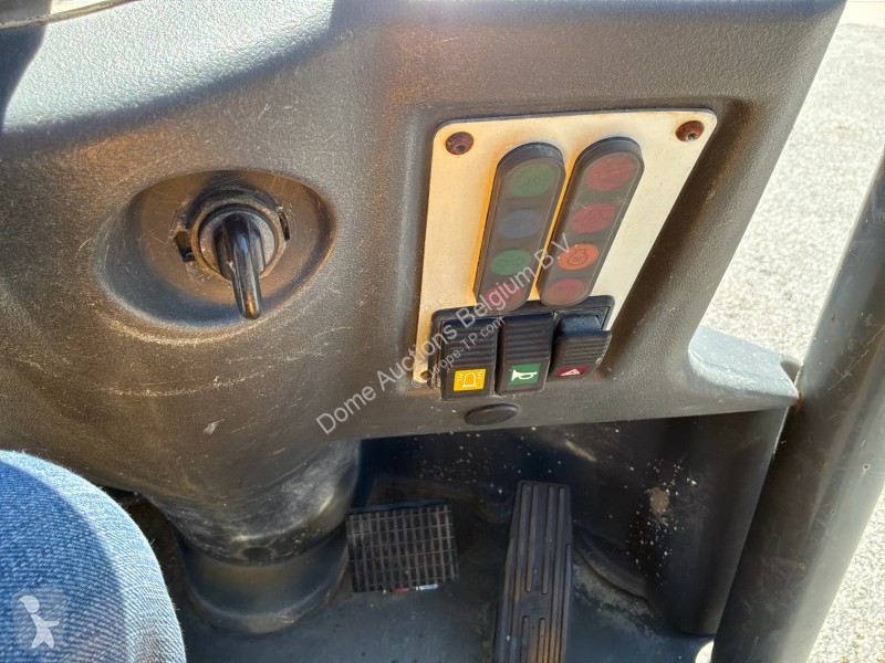 Tombereau Ausa D 100