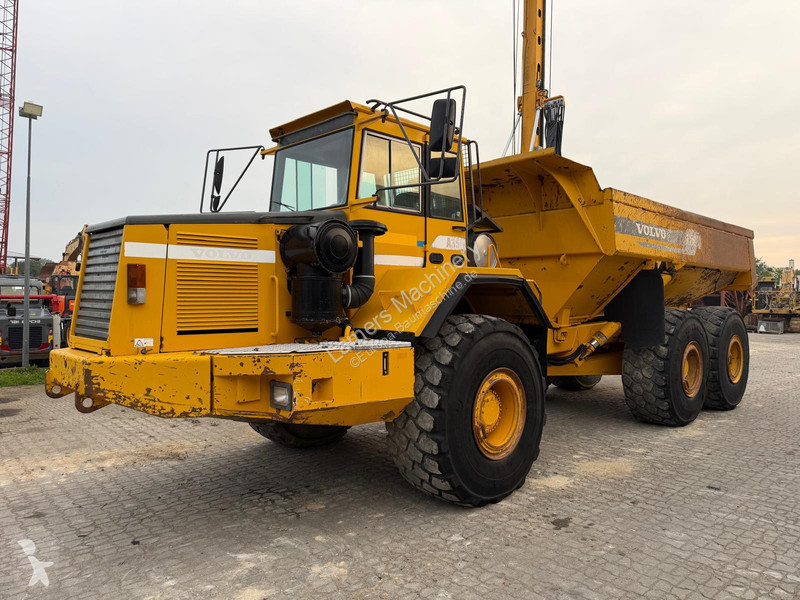 Tombereau Volvo
