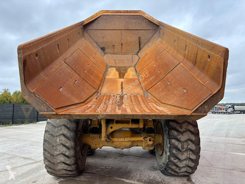 Карьерный самосвал Caterpillar 6x6 AC
