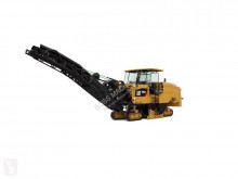 Obras de carretera cepilladora Caterpillar PM622 ASPHALT MILLER (on transport)