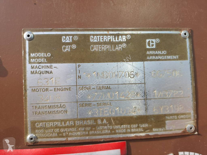 Motorový škrabák - scraper Caterpillar 631E (3...
