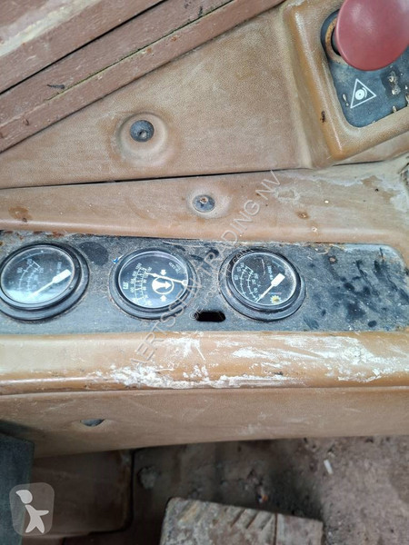 Motorový škrabák - scraper Caterpillar 631E...